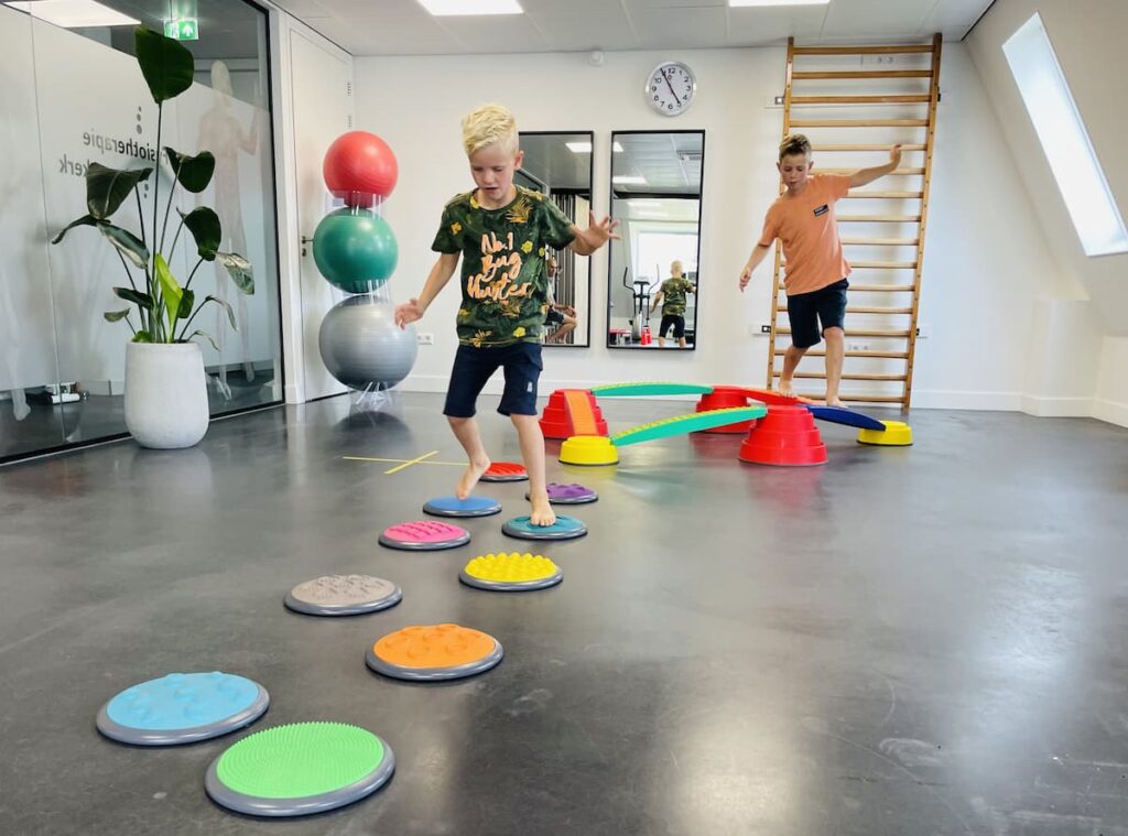 Kinderfysio bij kinderfysiotherapie de Parel